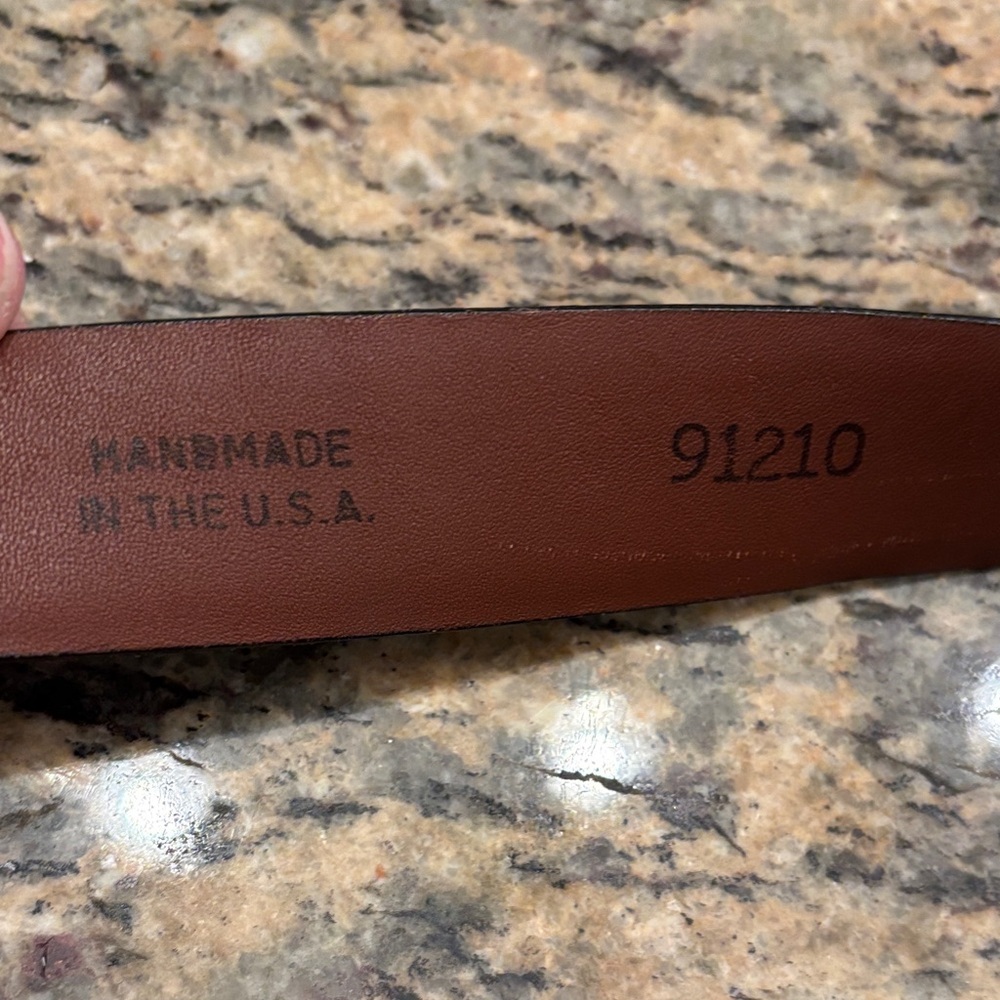 Genuine Leather *Made in USA* Crookhorn Black and Brown Men's Belt - Picture 4 of 6